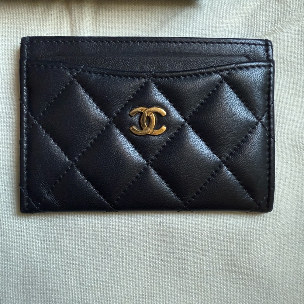 CHANEL Classic Black Card Holder Lambskin Leather, Gold-Tone Hardware